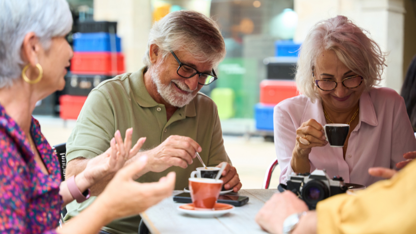 No debate sobre envelhecimento ativo, o Sindnapi - Sindicato Nacional dos Aposentados, Pensionistas e Idosos mostra por que manter vínculos sociais é essencial para mais saúde, bem-estar e autonomia.