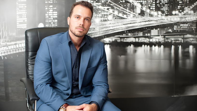 Felipe Rassi informa como a análise setorial ajuda a identificar onde estão hoje os maiores volumes de crédito não performado no mercado.